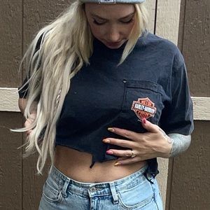 Vintage cropped Harley Davidson T-shirt!